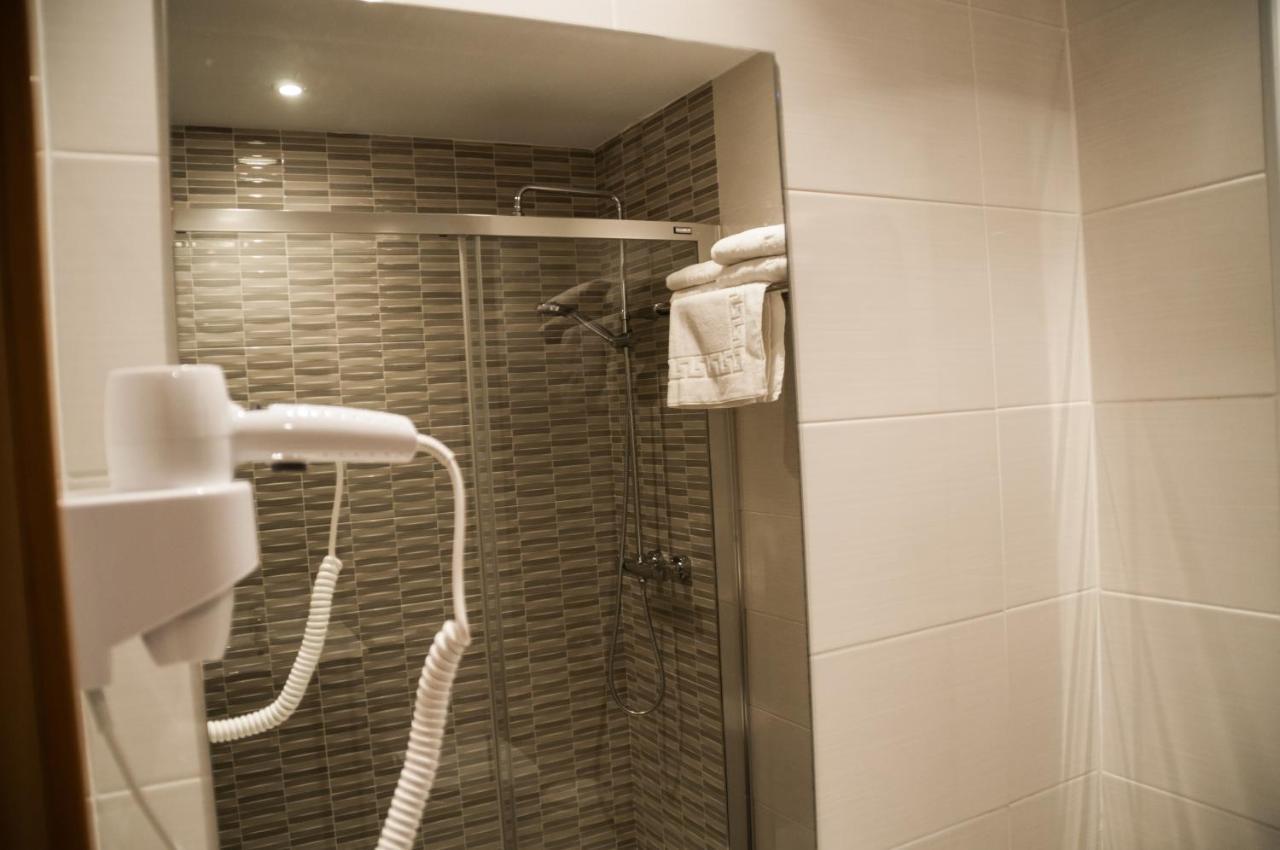 Hostal Monaco Valladolid Zewnętrze zdjęcie